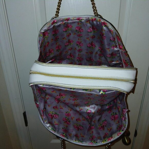 Betsey Johnson skull-embossed handbag, Skull Boss Bucket bag, Skullicious Tote - Picture 7 of 8